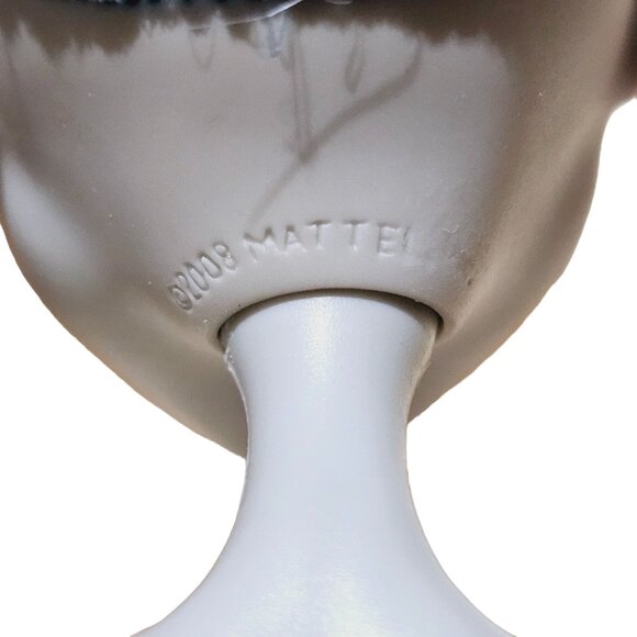 Monster High 2008 Ghoulia Yelps Totally Brainy Zombie Mattel Doll - Picture 5 of 5